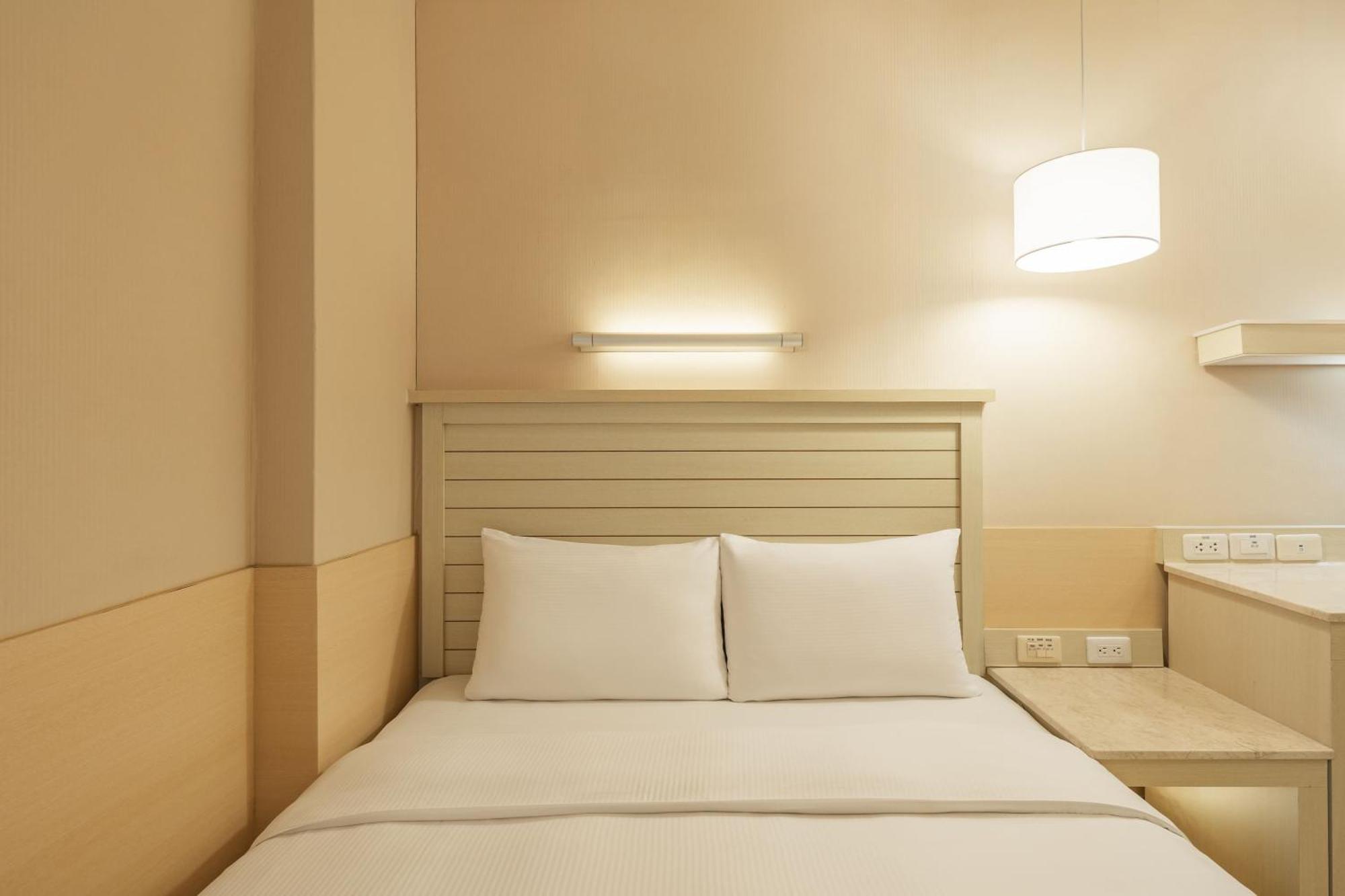 Kindness Hotel - Jhong Jheng Kaohsiung Zimmer foto