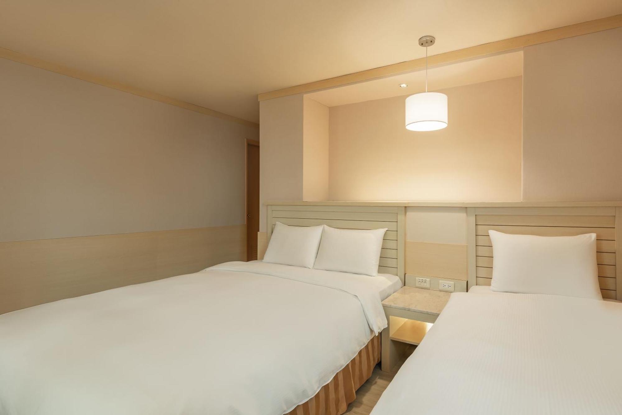 Kindness Hotel - Jhong Jheng Kaohsiung Zimmer foto