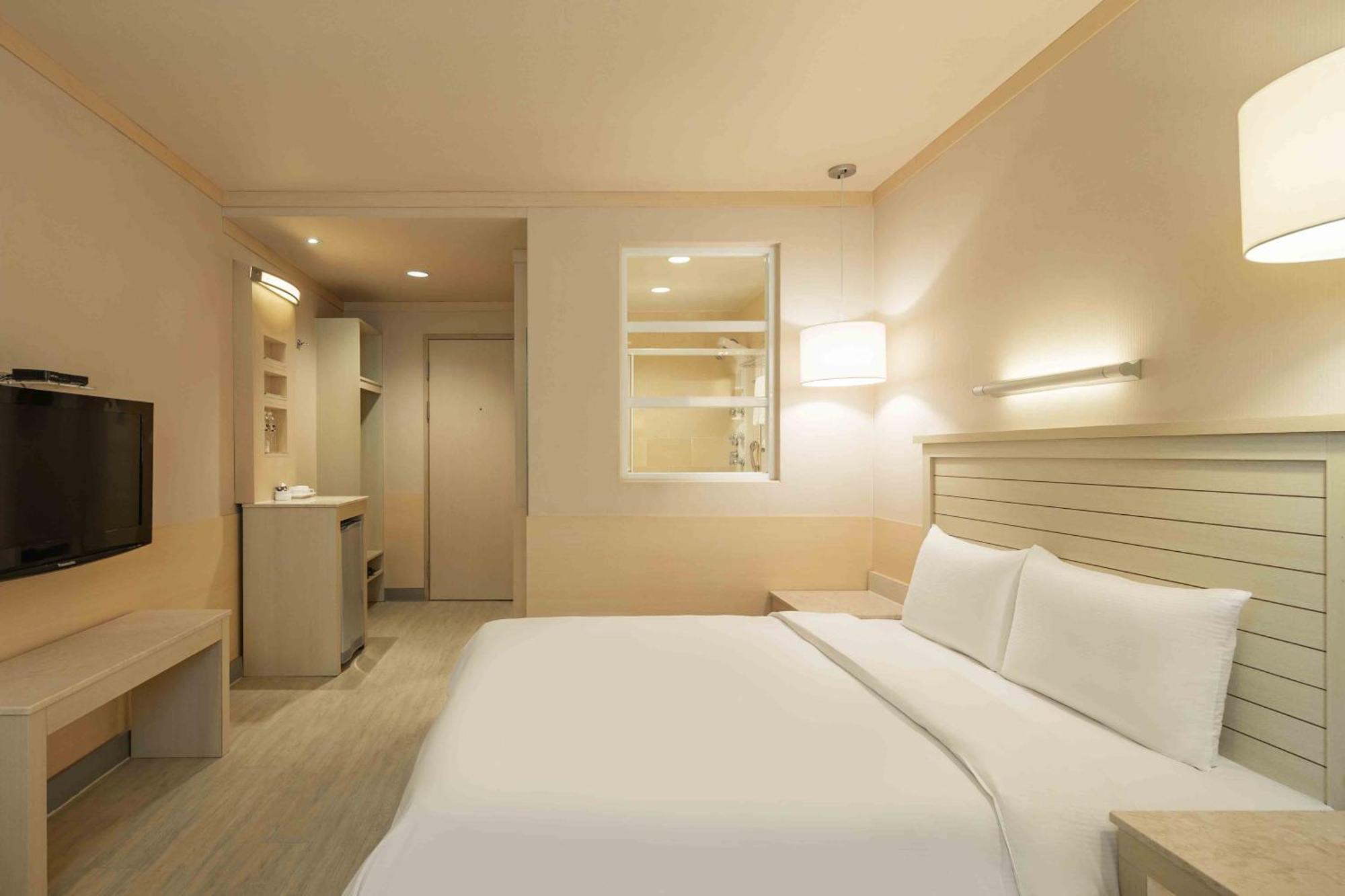 Kindness Hotel - Jhong Jheng Kaohsiung Zimmer foto
