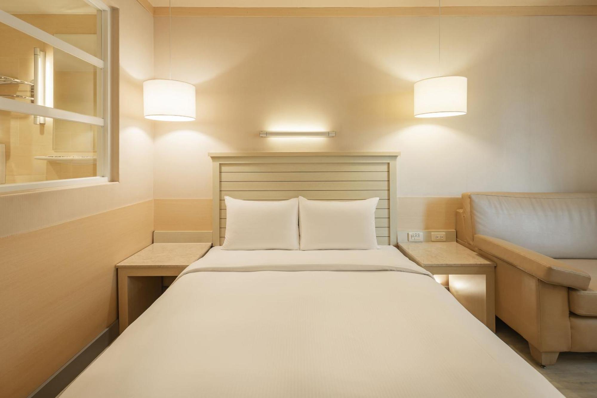 Kindness Hotel - Jhong Jheng Kaohsiung Zimmer foto