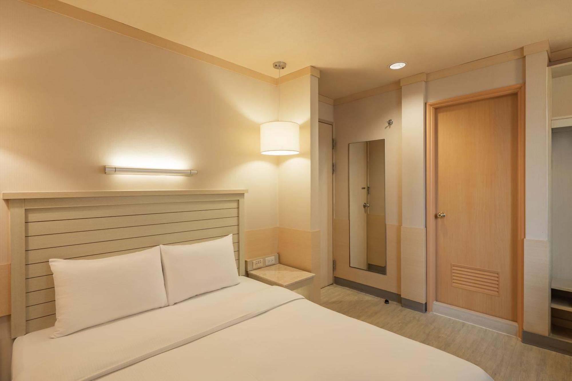 Kindness Hotel - Jhong Jheng Kaohsiung Zimmer foto
