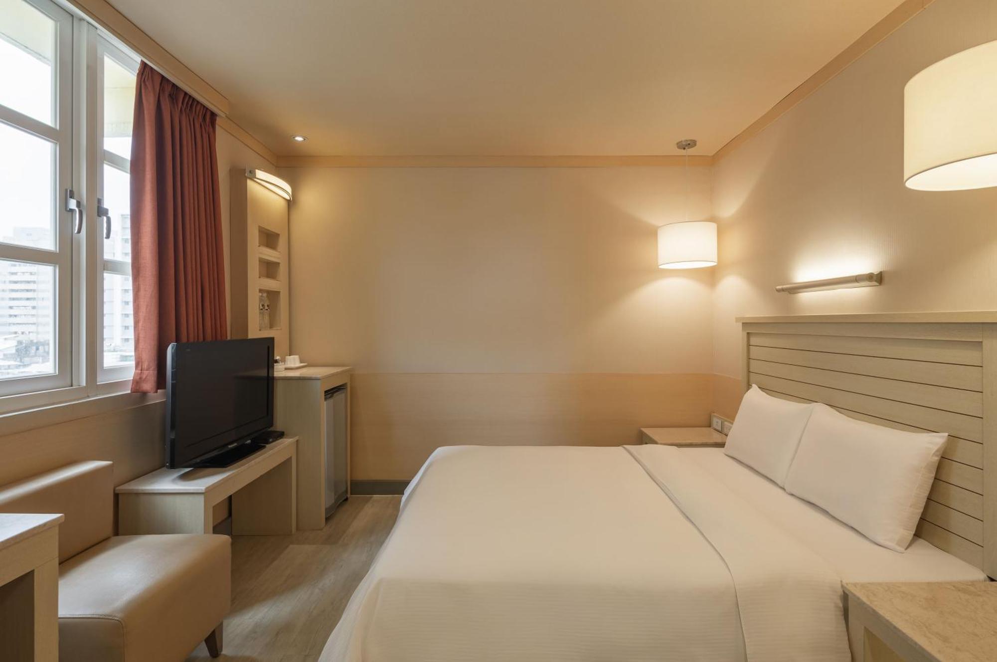 Kindness Hotel - Jhong Jheng Kaohsiung Zimmer foto