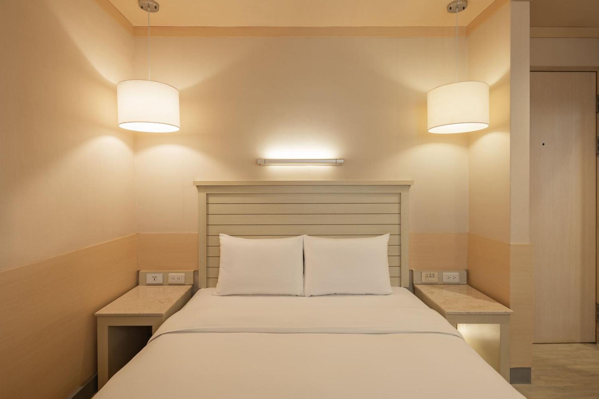 Kindness Hotel - Jhong Jheng Kaohsiung Zimmer foto